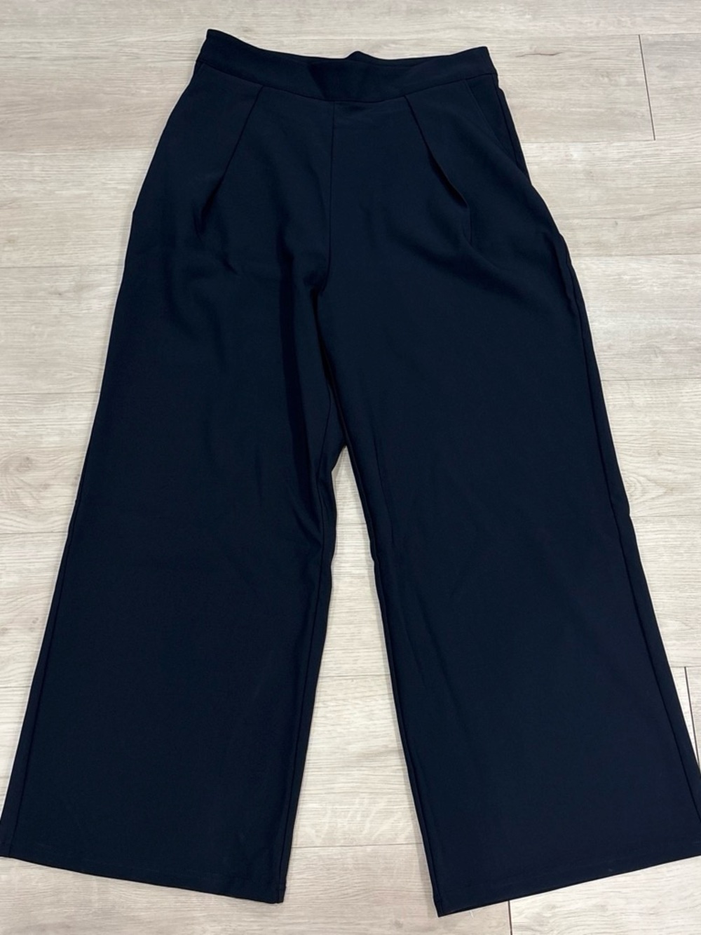 CHICNERY navy blue wide-leg pants in size L